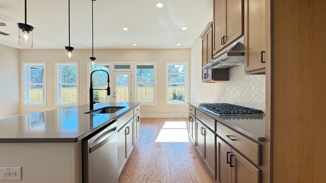 Foto del edificio - 2532 Silver Star Drive Northeast
