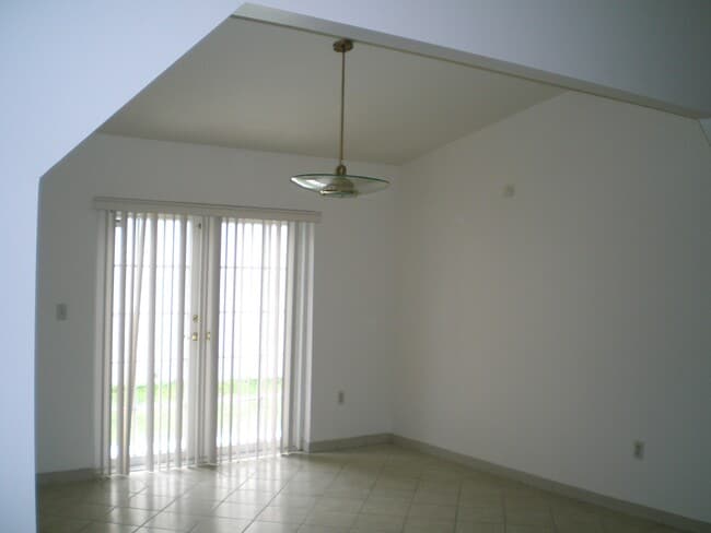 Building Photo - 14421 SW 114th St