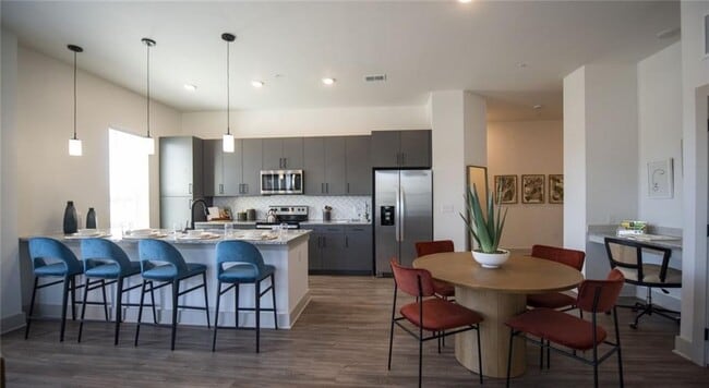 Foto del edificio - 1000 Rea Dr SW