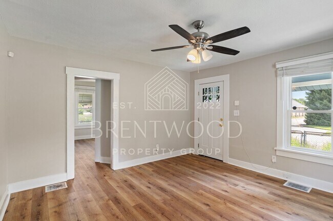 Foto del edificio - Charming 3-Bed Home In Indy!