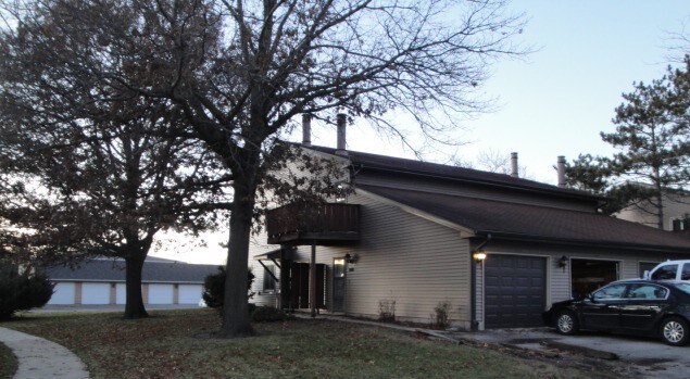 Primary Photo - 3445 Kingswood Pl