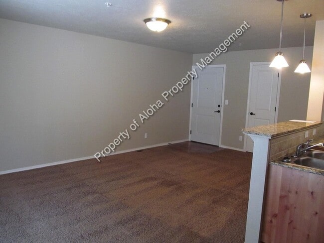 Foto del edificio - 1023 W Pine Ave