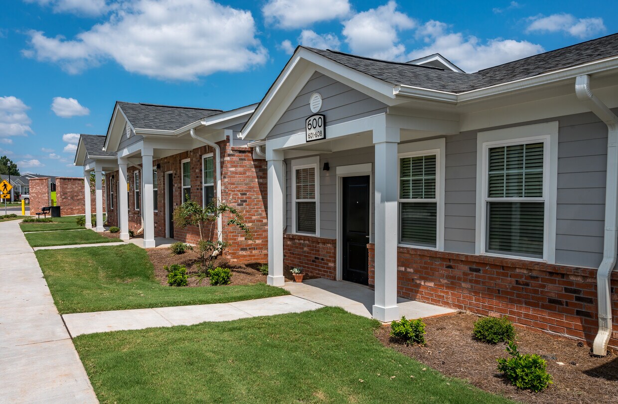 Havenwood Daisy Apartments 372 Ash St Cochran, GA
