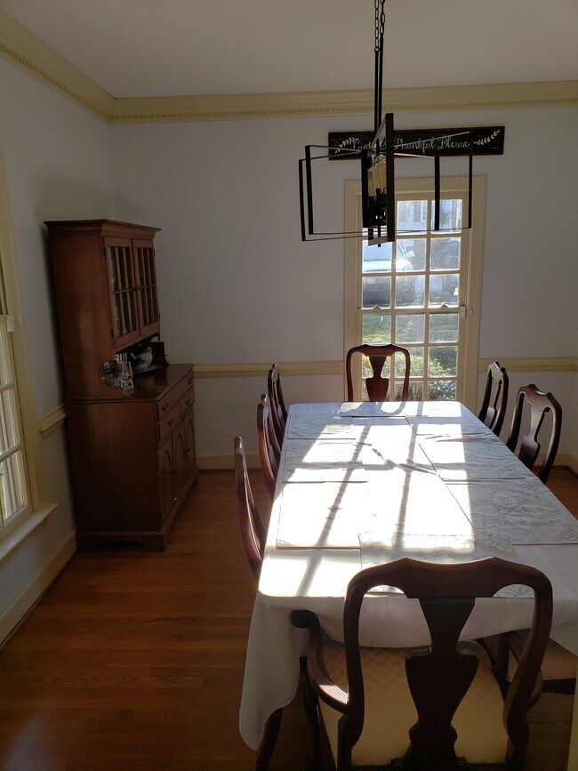Building Photo - 1729 Berwickshire Cir