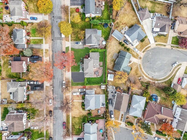 Foto del edificio - 150 Meadow St