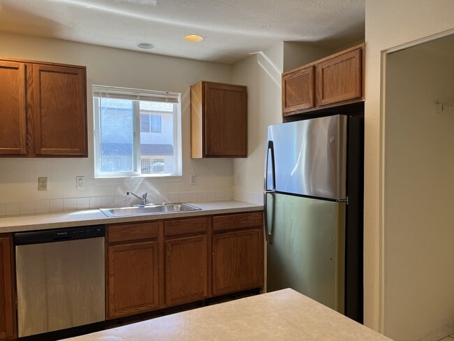 Building Photo - 4308 SE 138th Pl