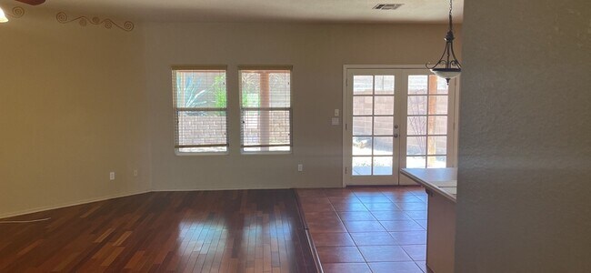 Building Photo - Rancho Del Lago 4 beds 2 Baths 2166 square...
