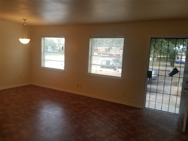 Foto del edificio - 3502 Campbell St