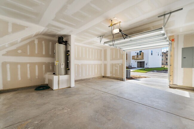 Foto del edificio - 3 bed 3.5 bath