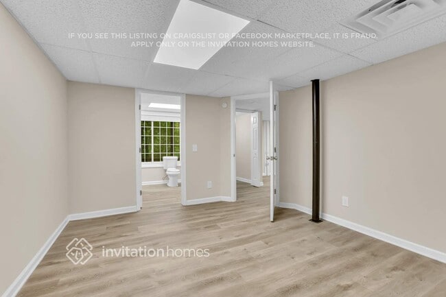 Foto del edificio - 6584 Oakwood Dr