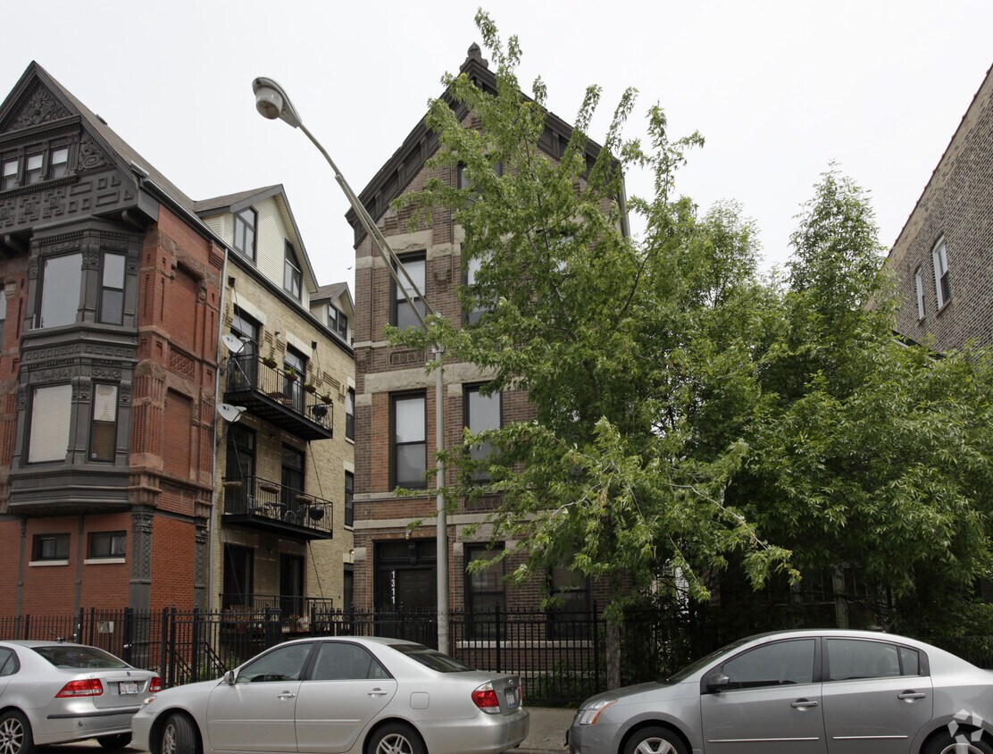 Building Photo - 1311 N Bosworth Ave