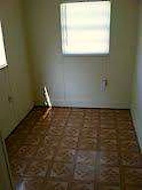 Building Photo - 505 E Virginia Ave