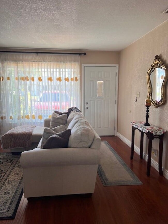 Building Photo - Furnished Home for Rent – North Highlands, CA