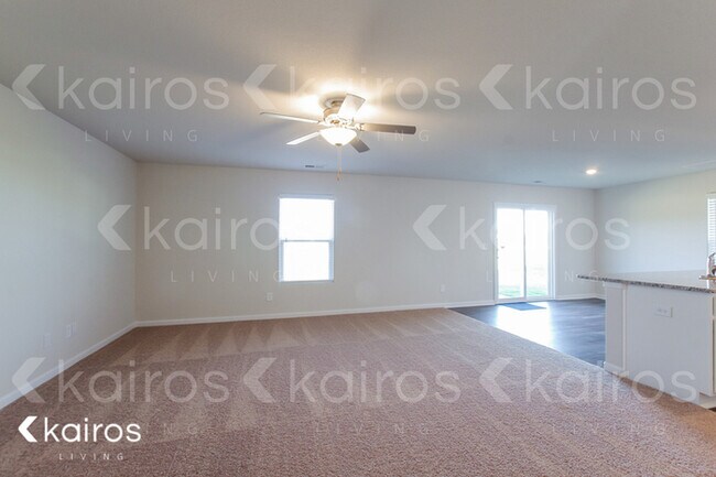 Foto del edificio - 304 Common Reed Drive