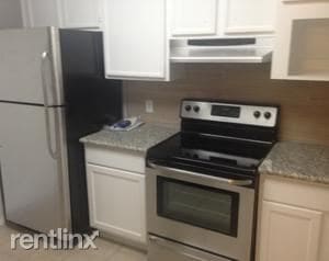 Building Photo - 3065 Willow Pl