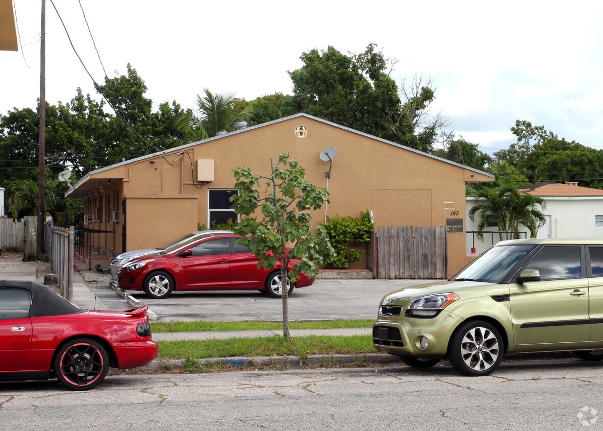 Building Photo - 145 NW 29th St