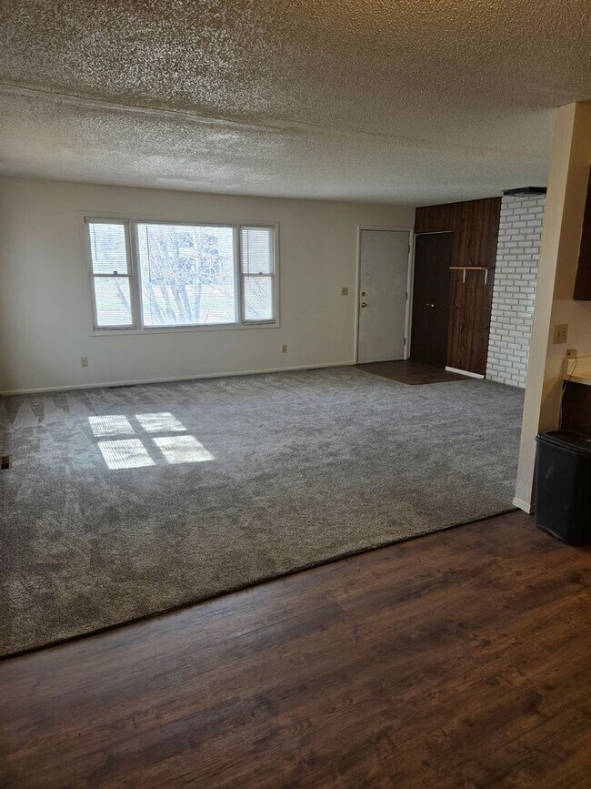 Foto del edificio - 318-320 N 19th Ave
