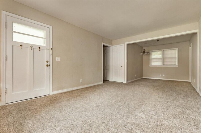 Building Photo - 1742 Carlisle Rd