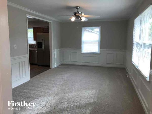 Foto del edificio - 940 Ridgeway Dr
