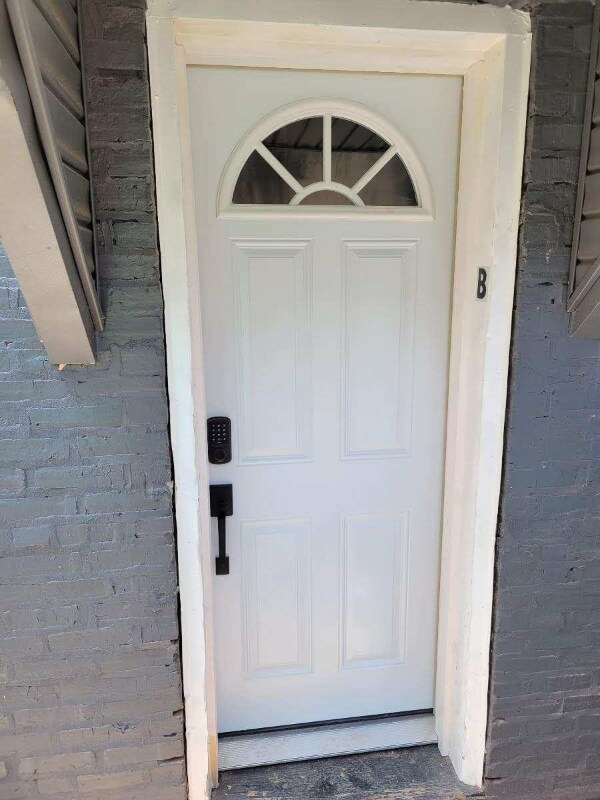 Primary Photo - 2527 Edgmont Ave
