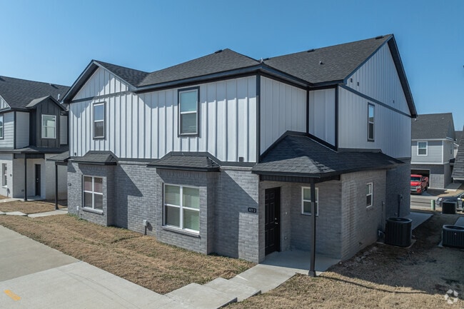 Building Photo - Towne West