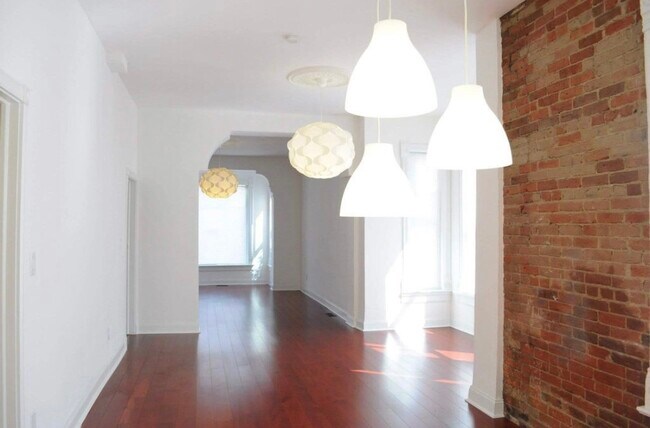 Foto del edificio - 2603 Curtis St