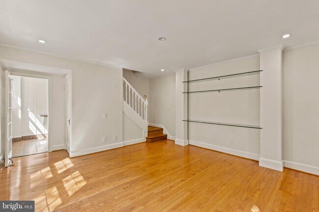 Building Photo - 1400 S Edgewood St