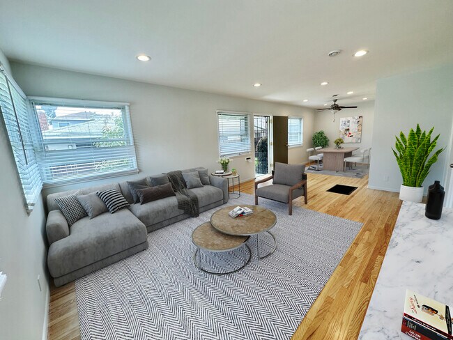 Foto del edificio - 8755 Reading Ave