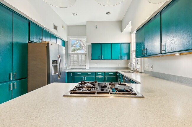 Foto del edificio - 523 Turquoise St