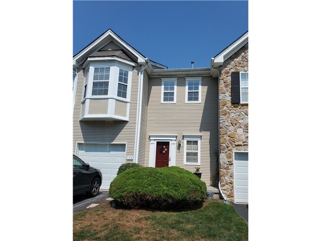 Building Photo - 109 Stirrup Cir