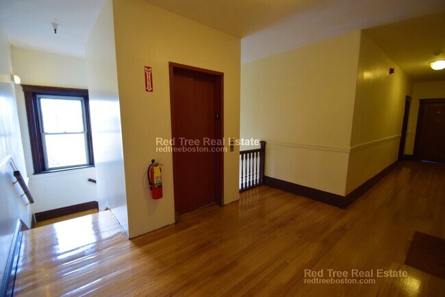 Foto del edificio - 25 Park Dr
