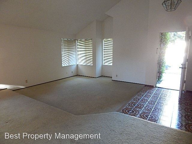 Building Photo - 3 br, 2.5 bath House - 32724 Regents Blvd