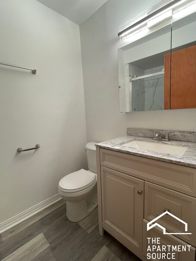 Building Photo - 1844 W Henderson St