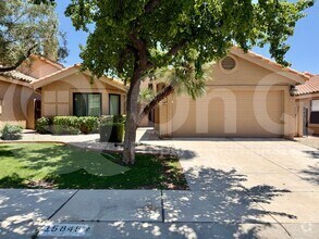 Building Photo - 15845 N 51st St