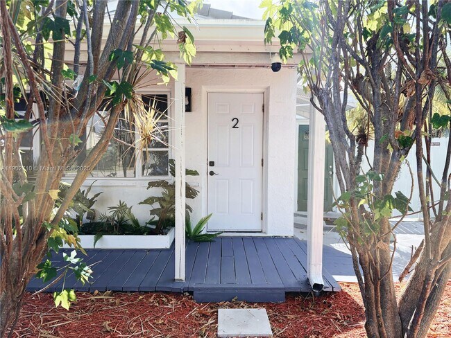 Foto del edificio - 1726 Thomas St