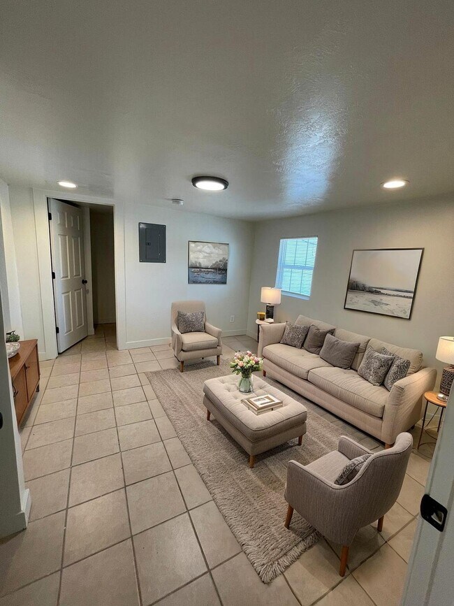 Building Photo - 3169 S 700 E