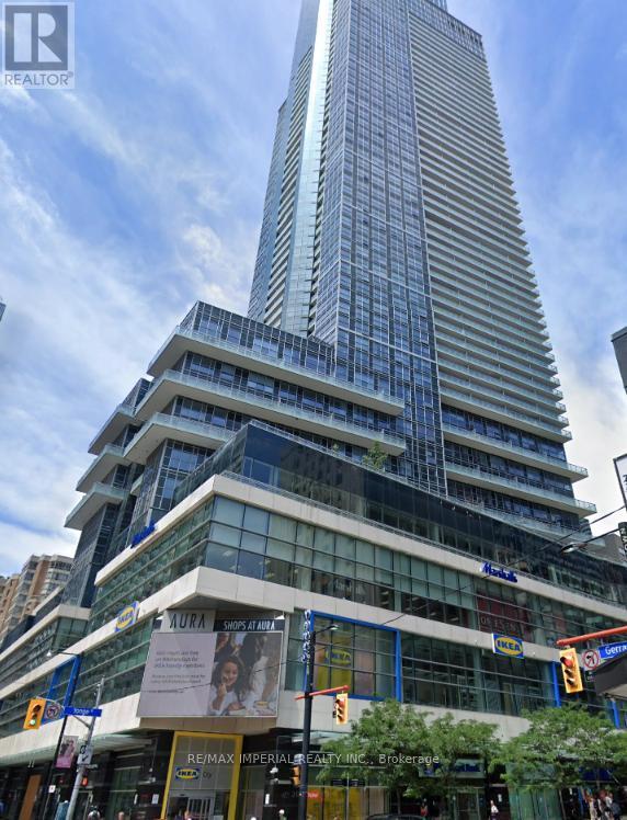 Building Photo - 386 Yonge St