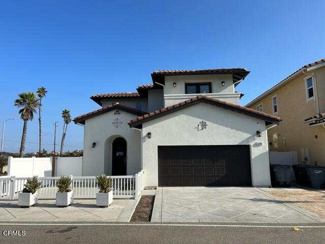 Primary Photo - 5200 Breakers Way