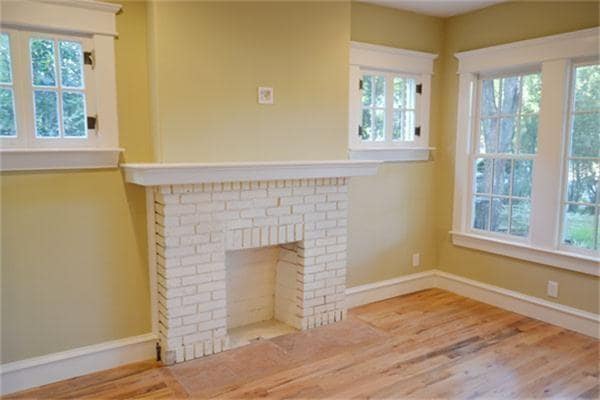 Building Photo - 104 S Rosemont Ave