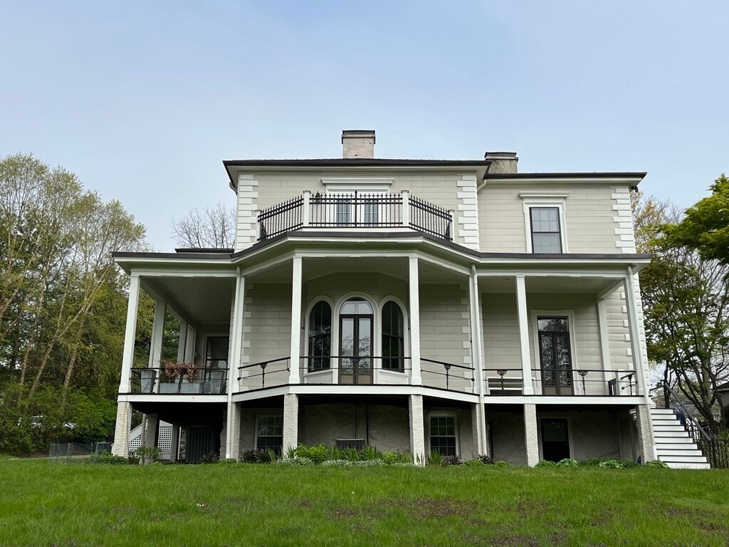 Foto principal - 180 Moss Hill Rd