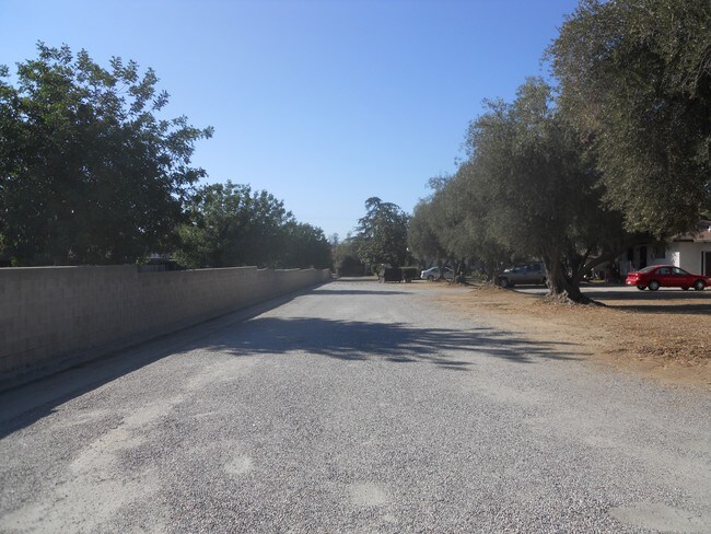 Foto del edificio - 1440 Pumalo St