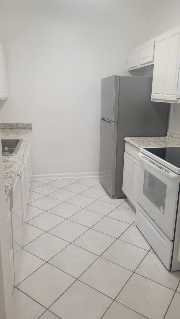 Beautiful 3BR/2BA Condo in Gated Golf Ridge Community - Beautiful 3BR/2BA Condo in Gated Golf Ridge Community