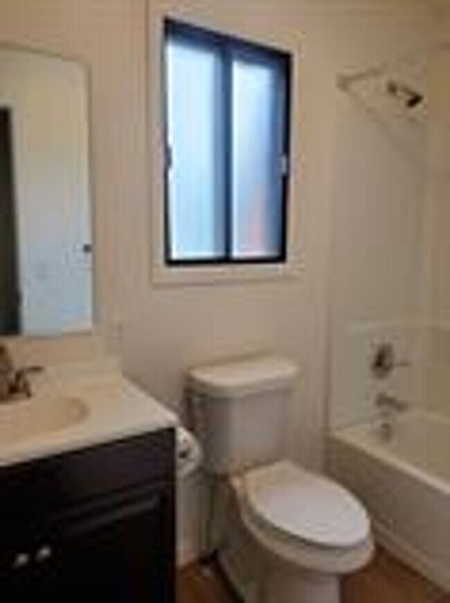Building Photo - 2141 28th Ave Ct