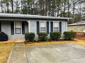 Building Photo - 145 Pine Terrace