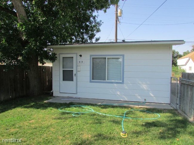 Building Photo - 2 br, 1 bath House - 919 2nd Ave. South