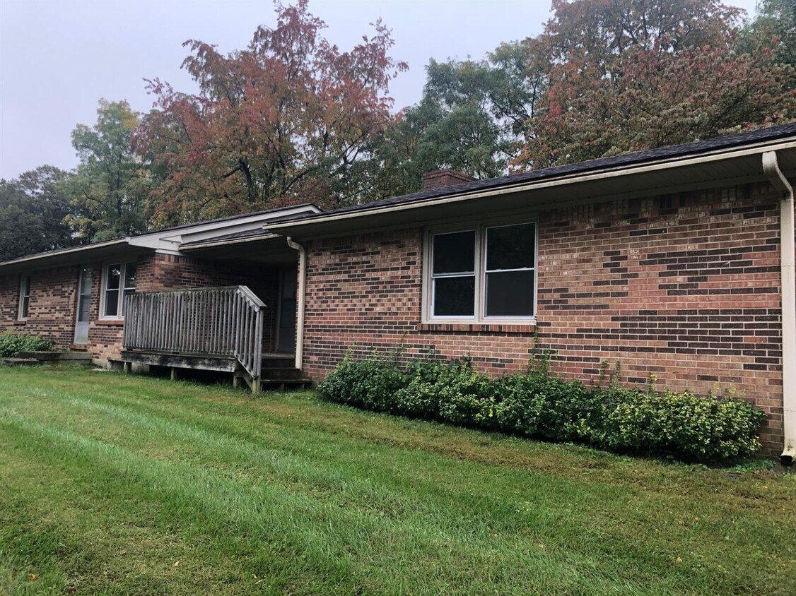 Foto principal - 4440 Haley Rd
