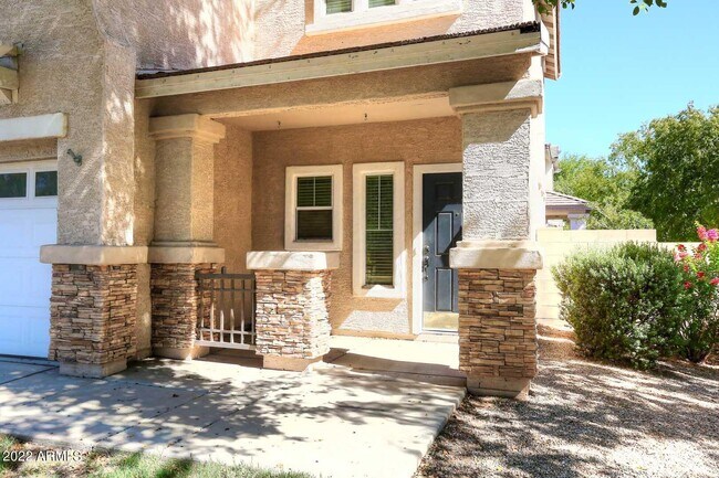 Building Photo - 1369 S Swallow Ln