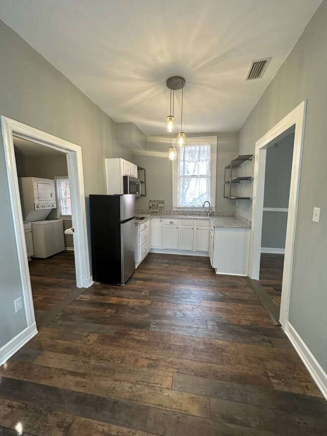 Dining/Kitchen - 169 Oneida St