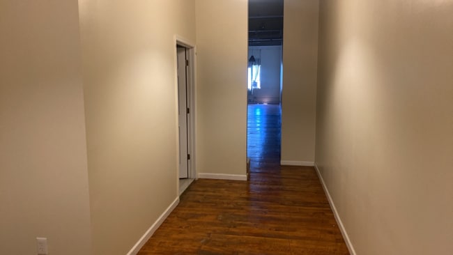 Building Photo - 1415 Kemper St