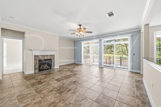 Building Photo - 808 Armstrong Dr